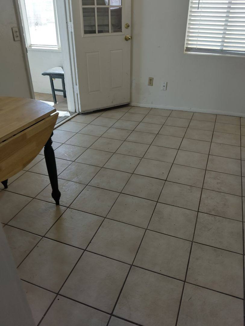 Apartment for rent at 1340 W Hatcher Rd, Phoenix, AZ 85021
