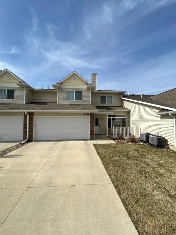 Townhouse for rent at 1232 SE Birch Lane, Ankeny, IA 50021