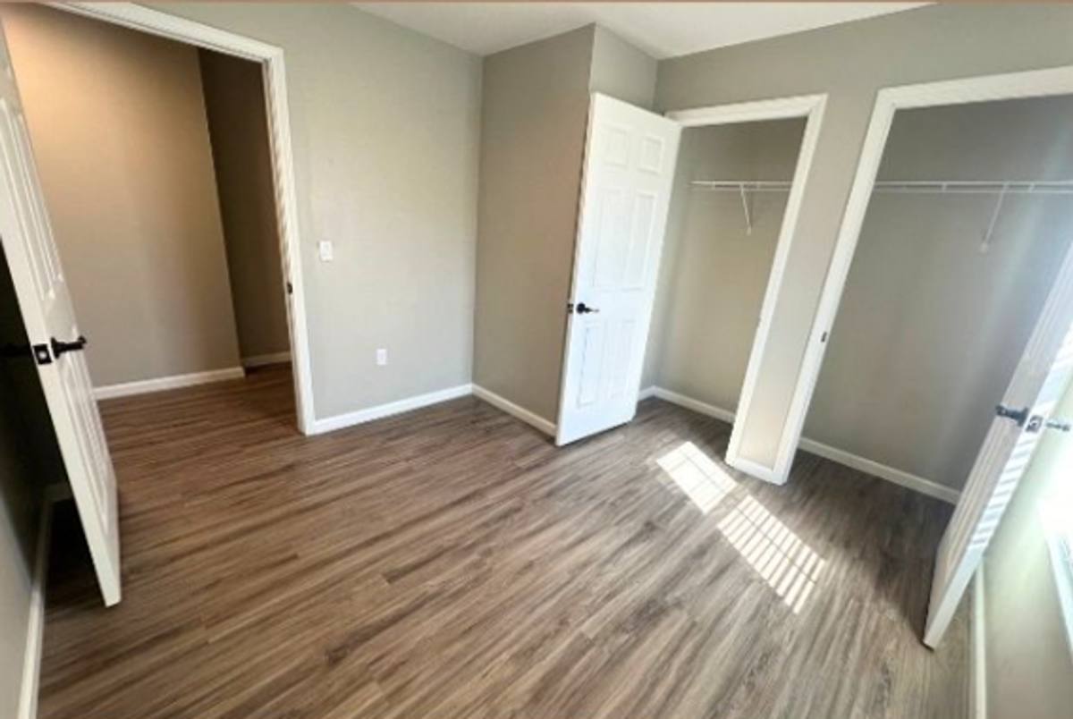 Apartment for rent at 239 N 13th St, Elwood, IN 46036