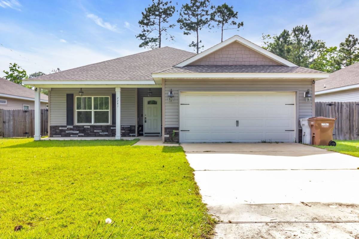 House for rent at 2281 Tom St, Navarre, FL 32566