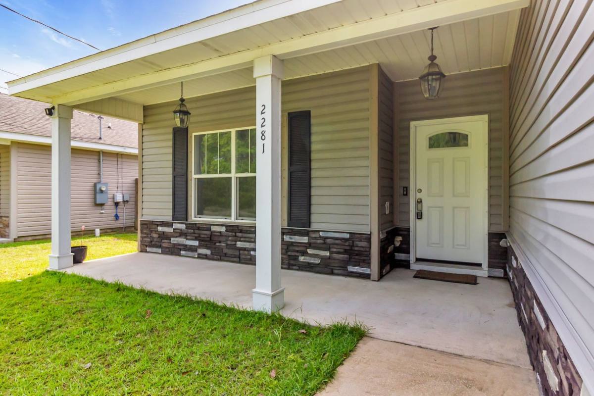 House for rent at 2281 Tom St, Navarre, FL 32566