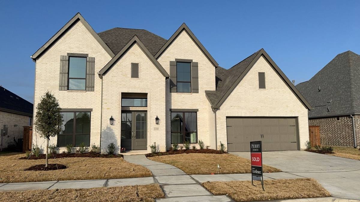House for rent at 3300 Little Bluestem Rd, Celina, TX 75009