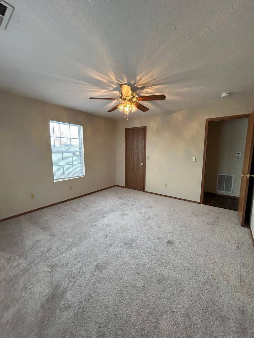 Apartment for rent at 2001 S Morris Ave, Bloomington, IL 61704