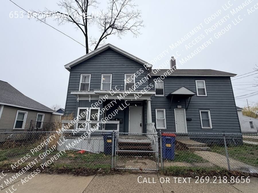 Apartment for rent at 653 Broadway Ave NW #2, Grand Rapids, MI 49504