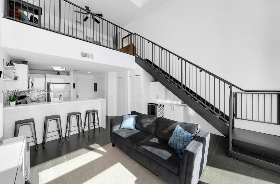 Apartment for rent at 300 S Biscayne Blvd #L-410, Miami, FL 33131