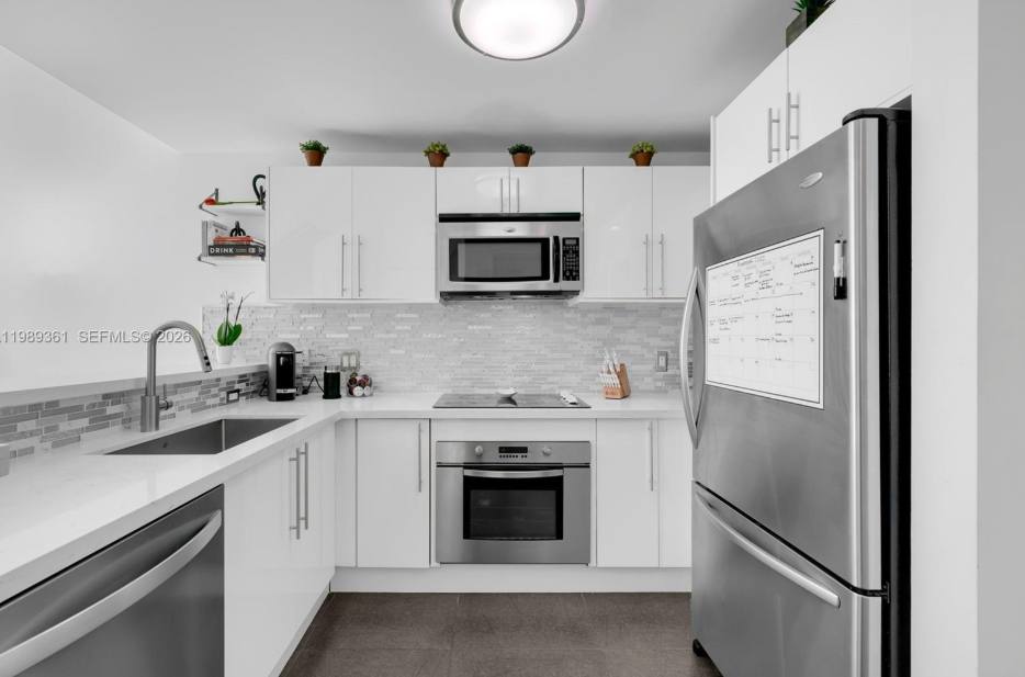 Apartment for rent at 300 S Biscayne Blvd #L-410, Miami, FL 33131