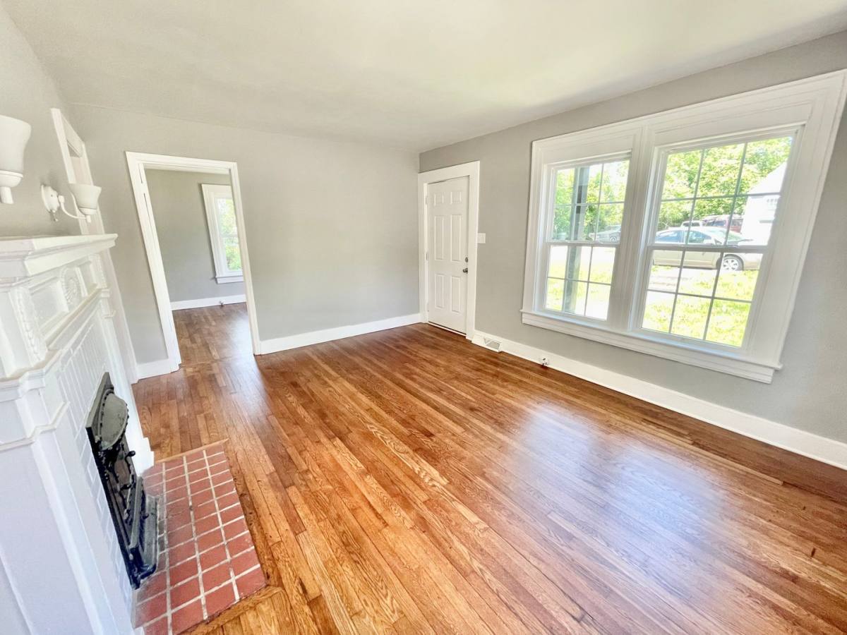 House for rent at 811 Dana Place, Greensboro, NC 27406