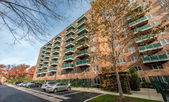 Apartment for rent at 175 Freeman St #405, Brookline, MA 02446