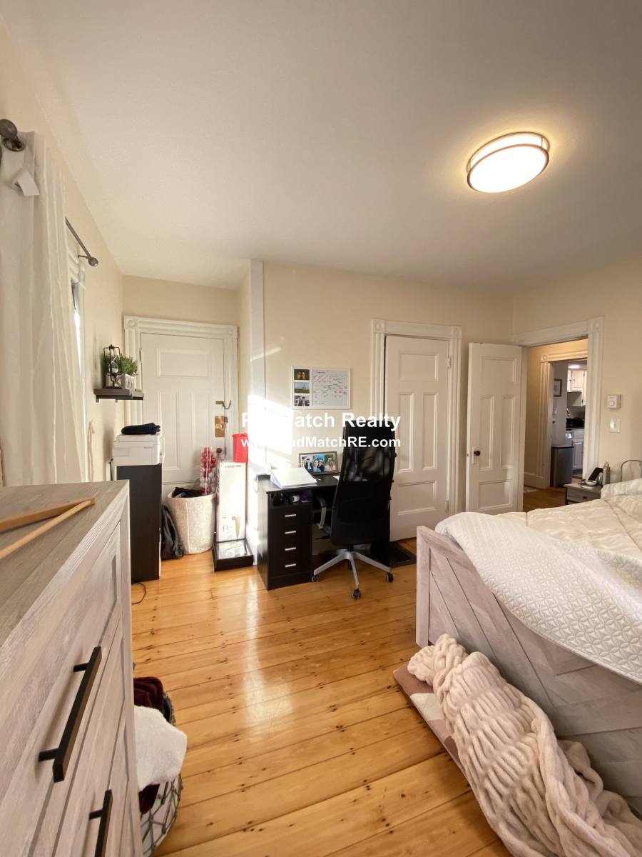 Apartment for rent at 14 Chiswick #4, Brighton, MA 02135