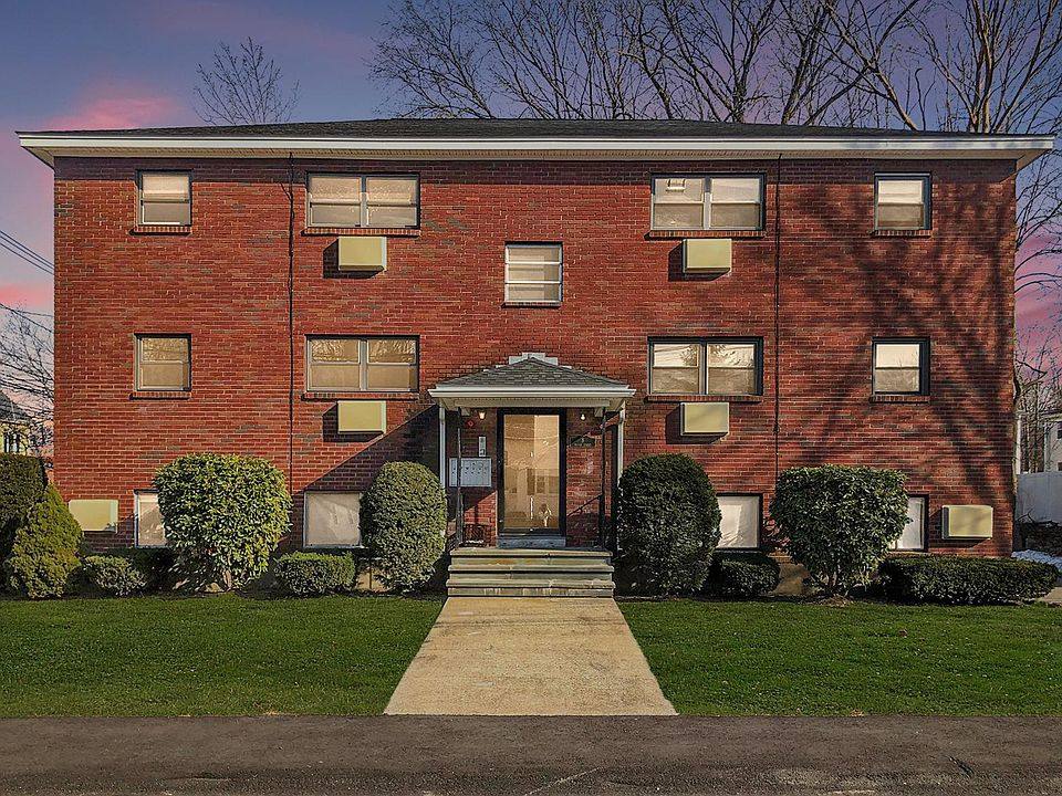 Apartment for rent at 8 Friend St #4, Waltham, MA 02453