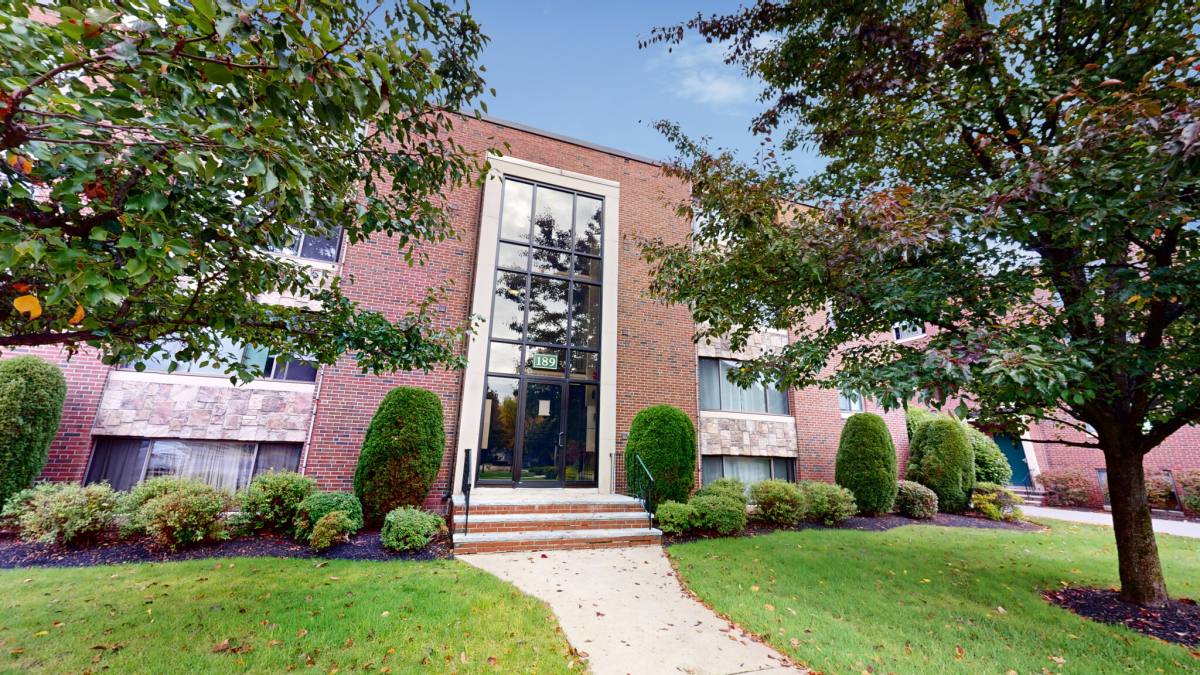 Apartment for rent at 191 W Wyoming Ave #15, Melrose, MA 02176