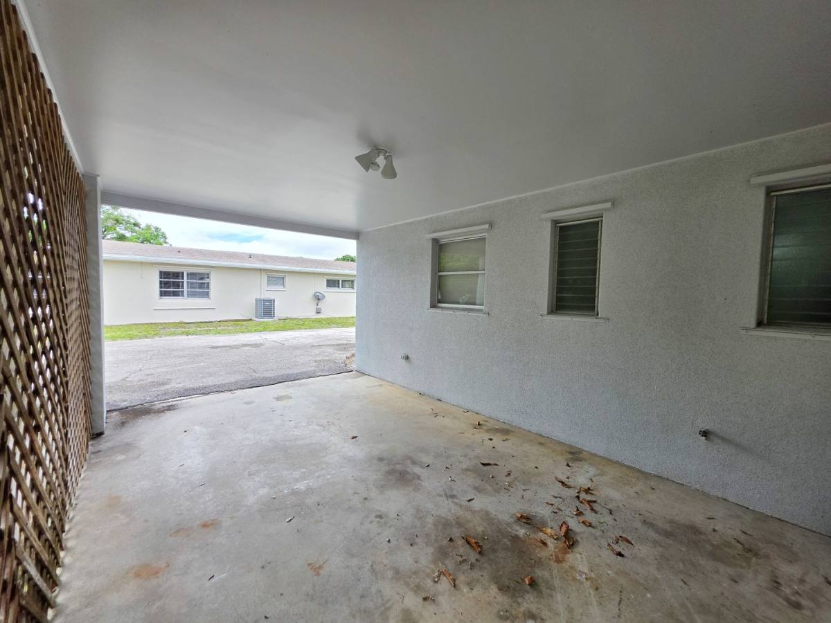 House for rent at 1715 41st Ave, Vero Beach, FL 32960