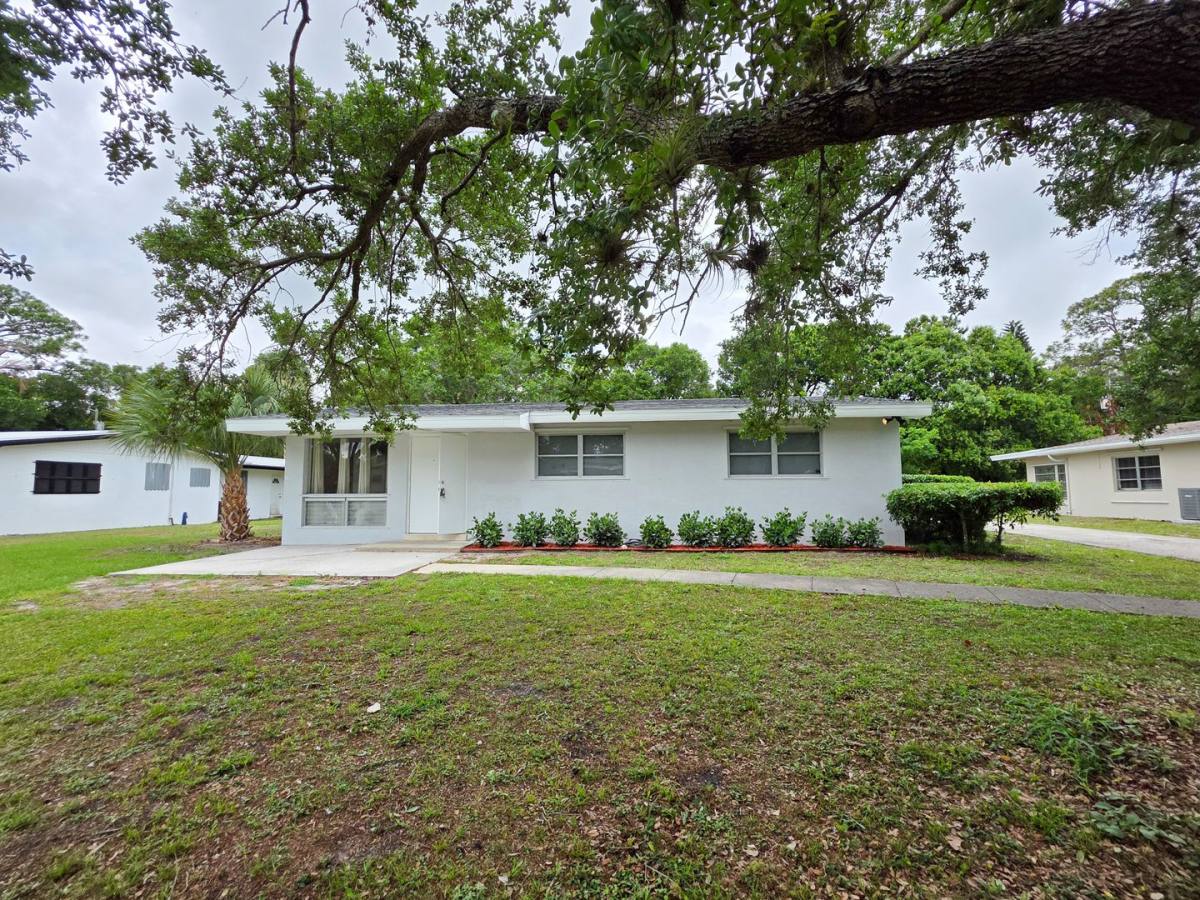 House for rent at 1715 41st Ave, Vero Beach, FL 32960
