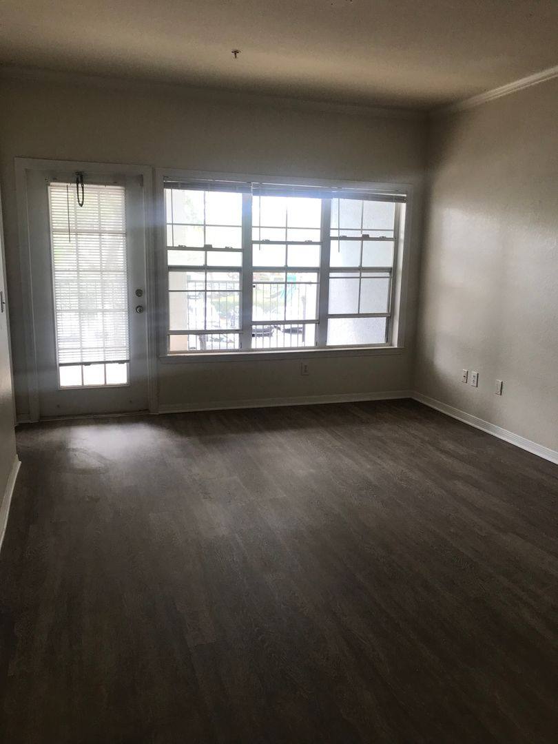 Apartment for rent at 3621 Conroy Rd, Orlando, FL 32839
