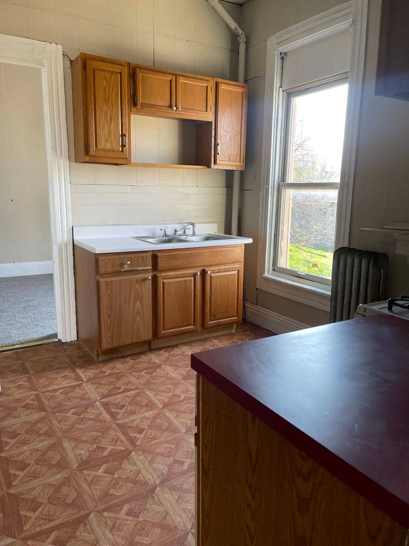 Apartment for rent at 3259 W 25th St, Cleveland, OH 44109