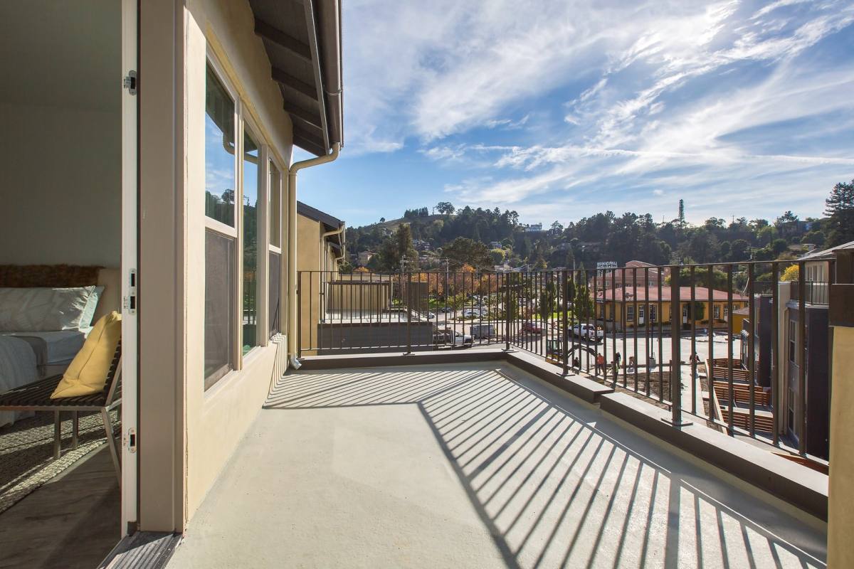 Apartment for rent at 403 S Garrard Blvd, Richmond, CA 94801