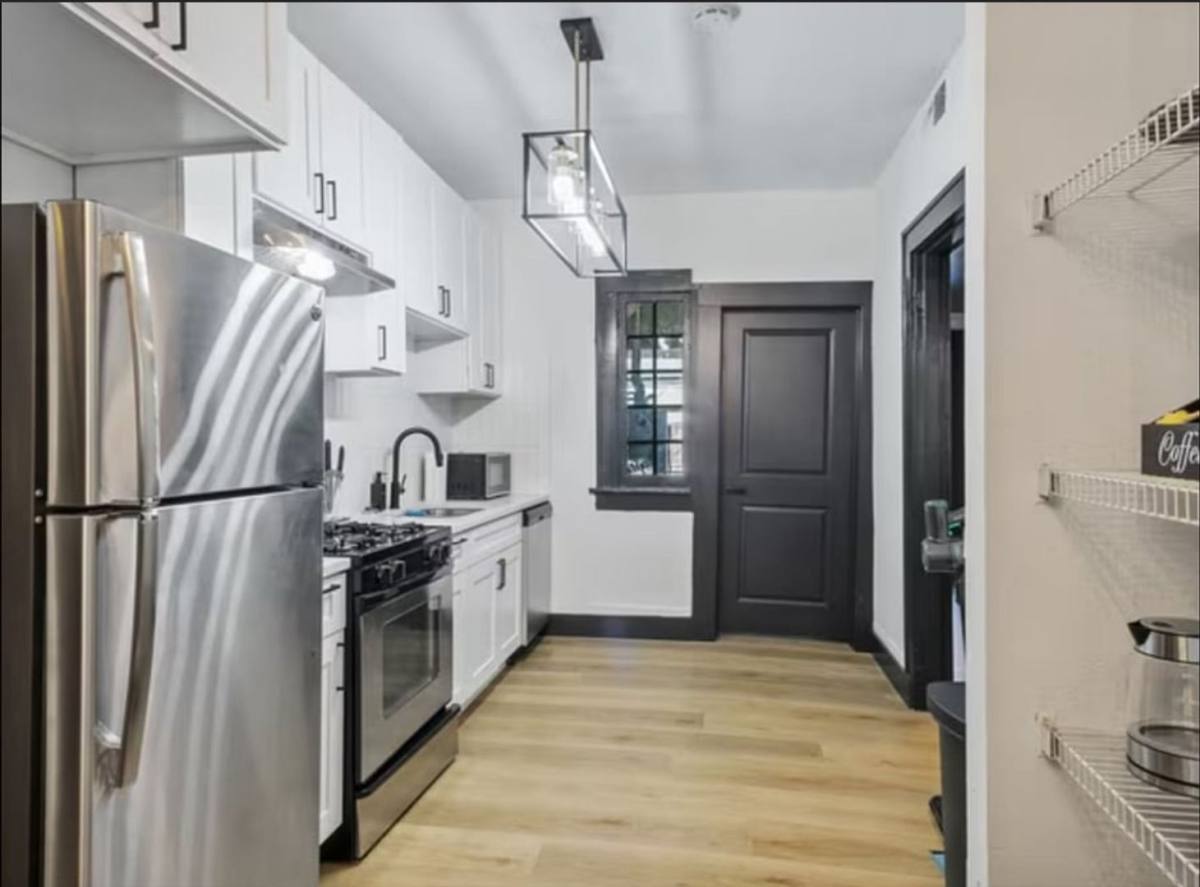 Apartment for rent at 4717 Gaston Ave, Dallas, TX 75246