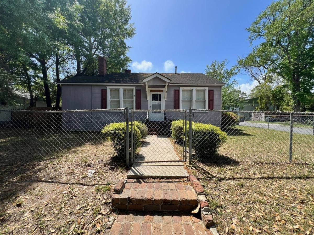 House for rent at 2201 Mississippi Ave, Savannah, GA 31404