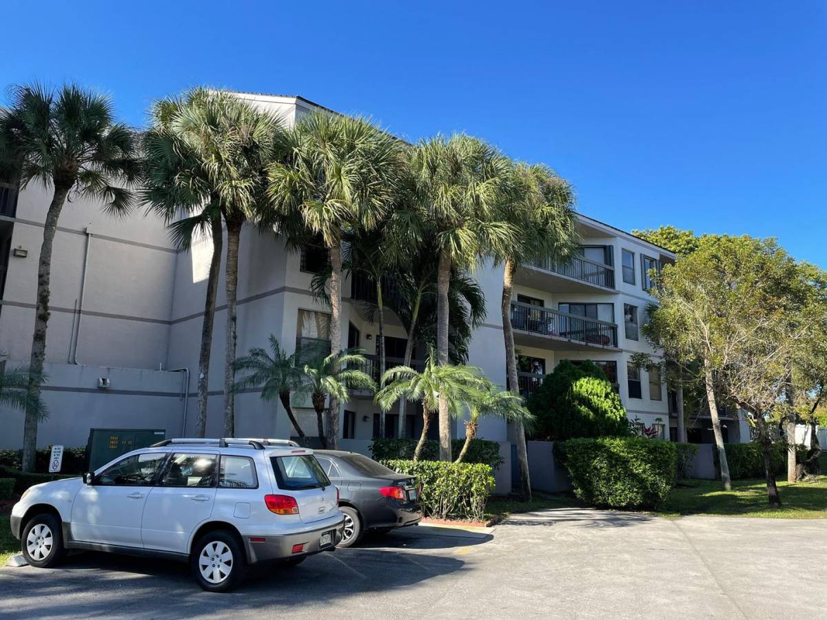 Apartment for rent at 8810 SW 132nd Place, Miami, FL 33186