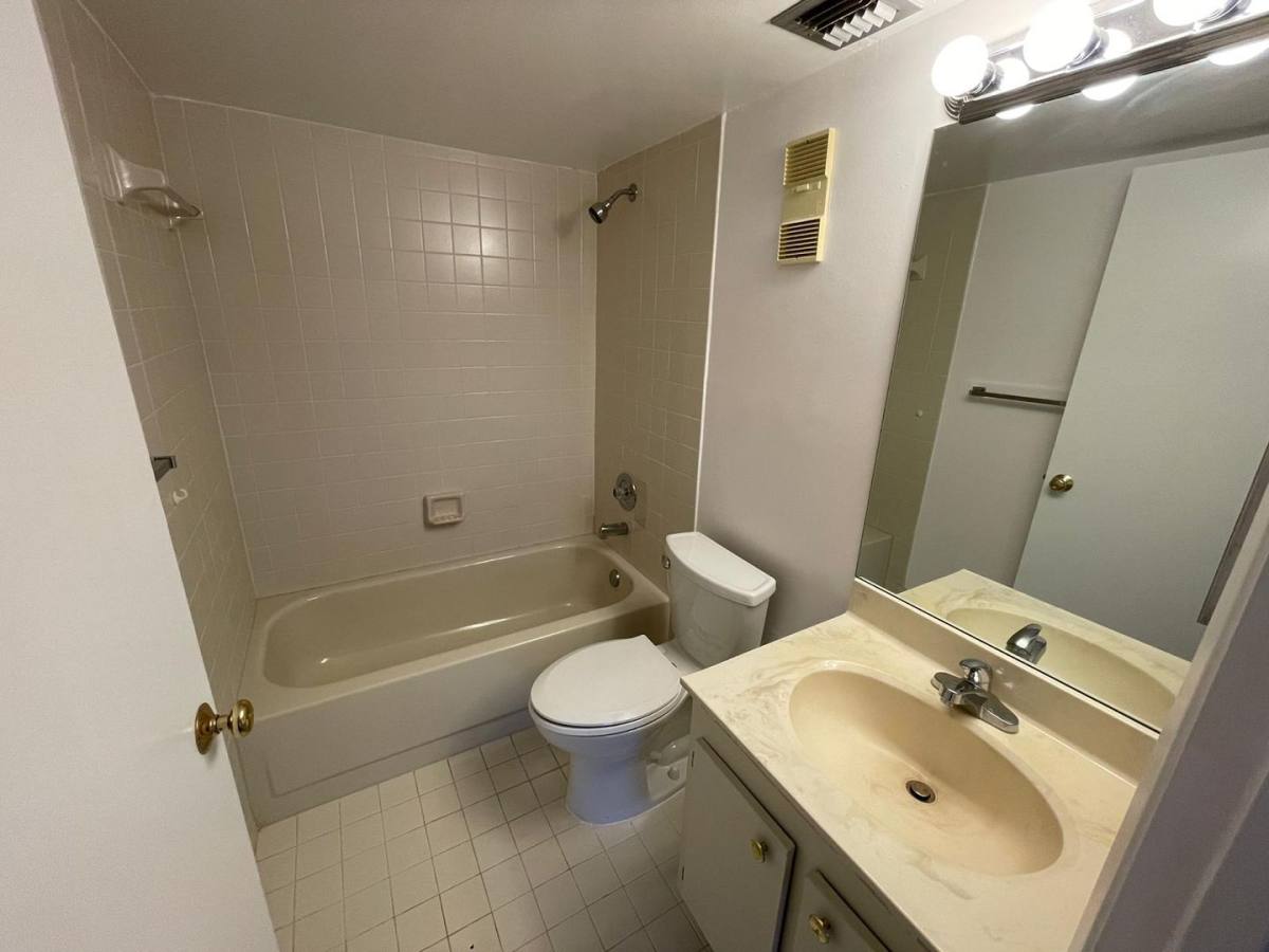 Apartment for rent at 8810 SW 132nd Place, Miami, FL 33186