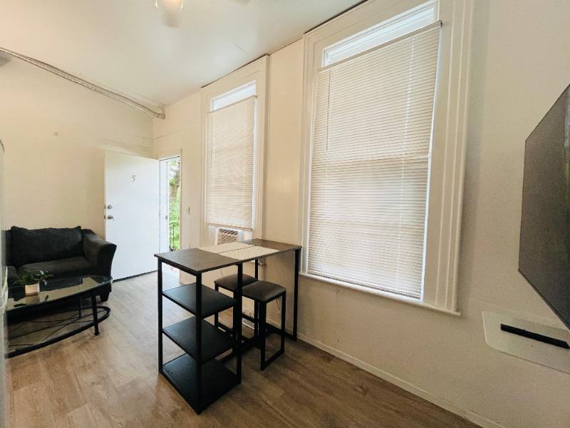 Apartment for rent at 920 N 9th St #5, Lafayette, IN 47904