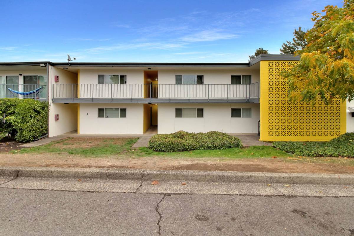 Apartment for rent at 2760 Willamette, Eugene, OR 97405