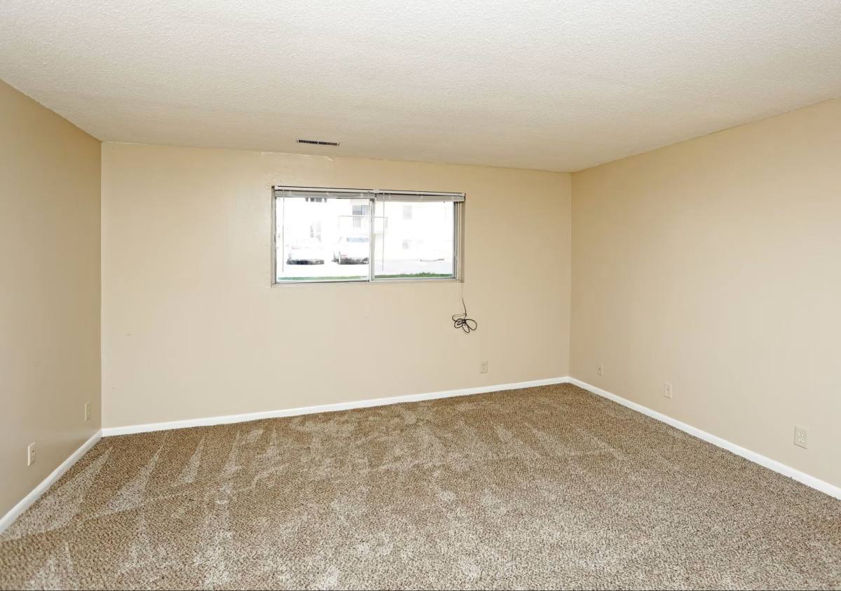 Apartment for rent at 708 13th St, West Des Moines, IA 50265