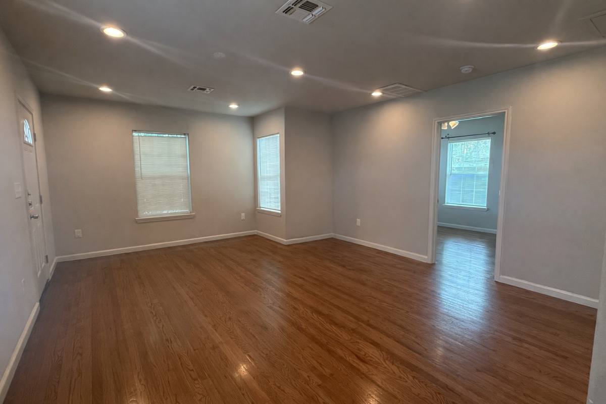 Townhouse for rent at 802 Alametos #A, San Antonio, TX 78212