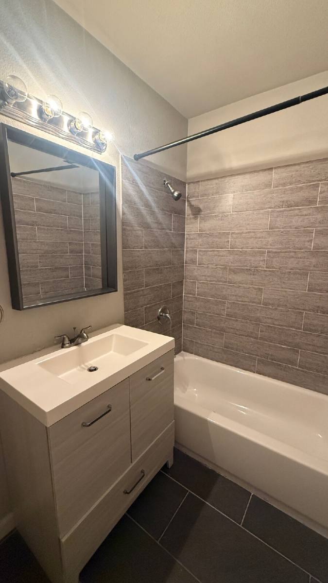 Townhouse for rent at 802 Alametos #A, San Antonio, TX 78212