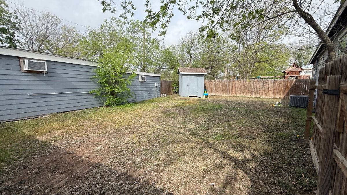 Townhouse for rent at 802 Alametos #A, San Antonio, TX 78212