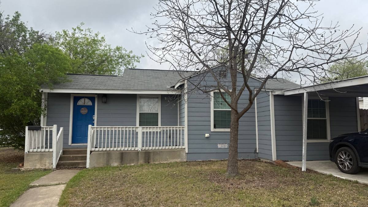 Townhouse for rent at 802 Alametos #A, San Antonio, TX 78212