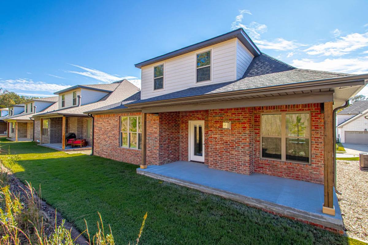 House for rent at 302 Kanis Ridge Dr, Little Rock, AR 72223