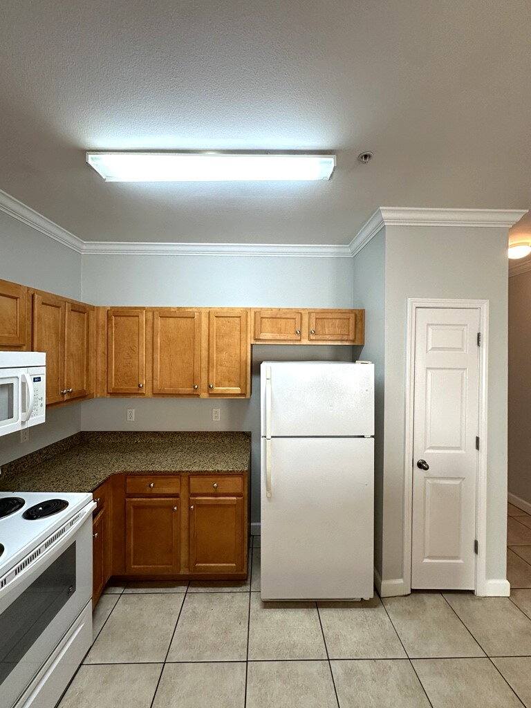 Townhouse for rent at 121 Tooke St, Fort Walton Beach, FL 32547