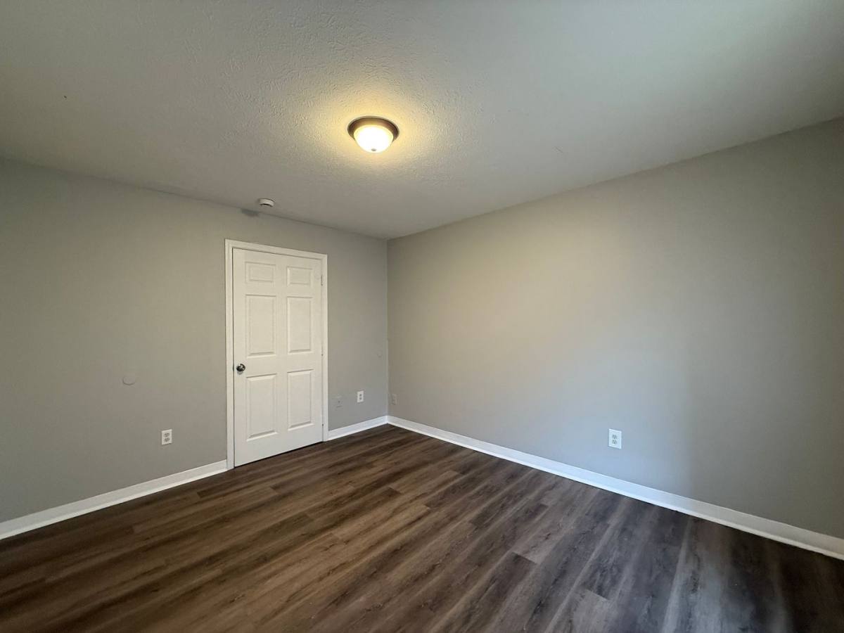 Apartment for rent at 2708 Greenwood Ave, Louisville, KY 40211
