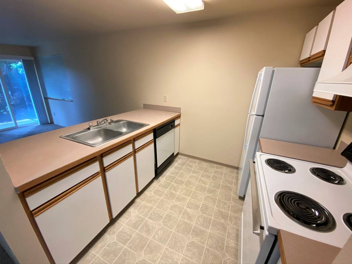 Apartment for rent at 802 E Juniper Ave, Ellensburg, WA 98926