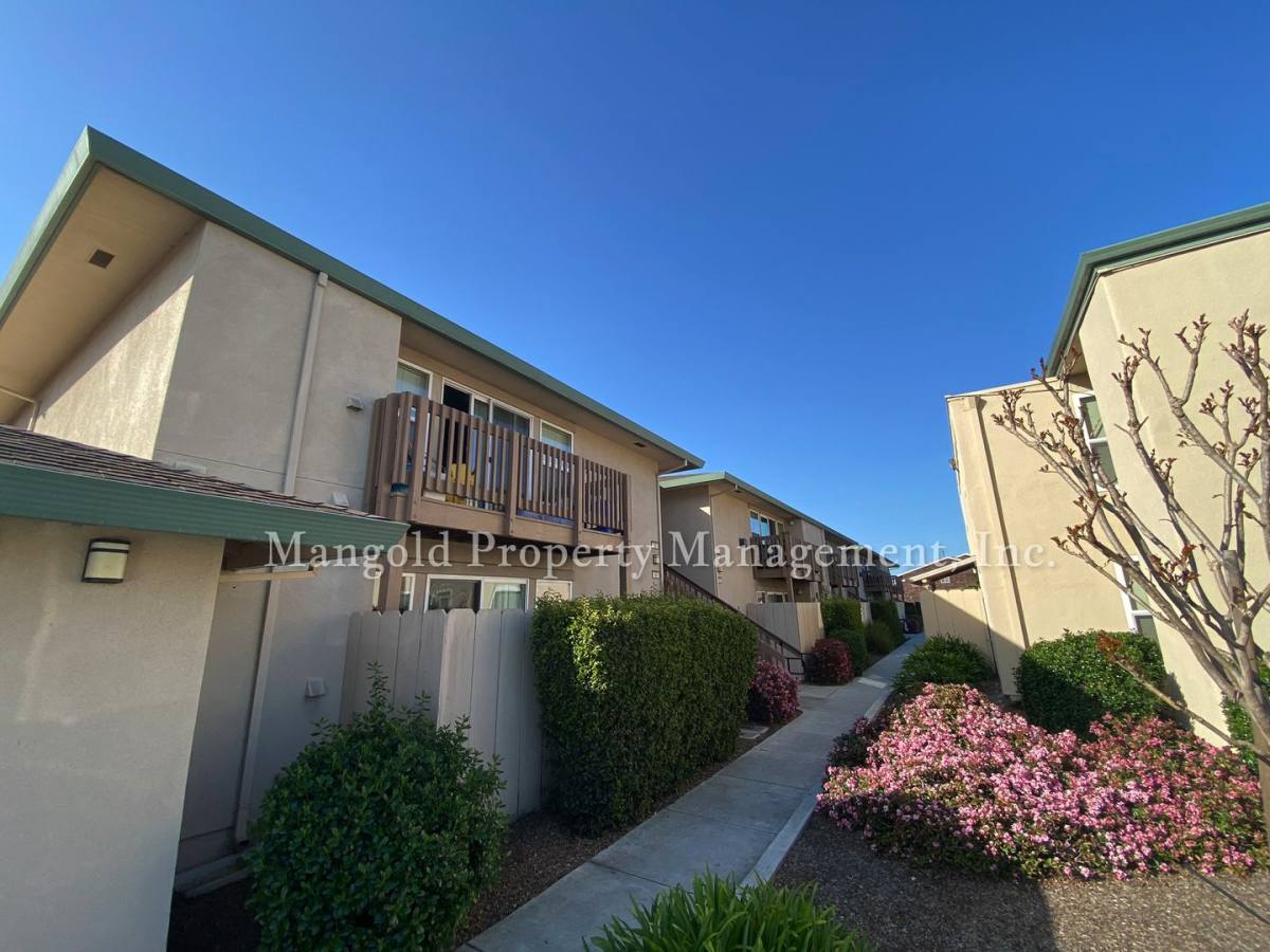 Apartment for rent at 1112 Del Monte Ave, Salinas, CA 93905