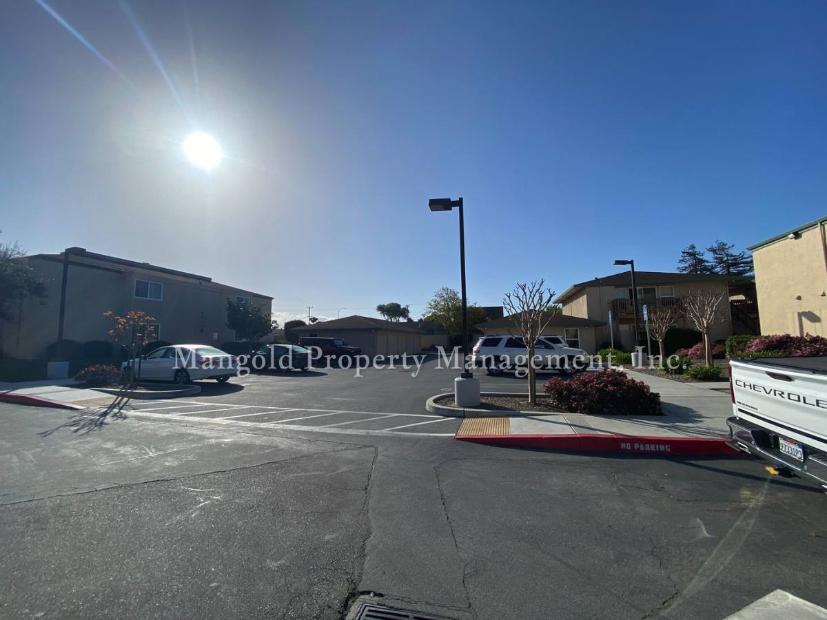 Apartment for rent at 1112 Del Monte Ave, Salinas, CA 93905