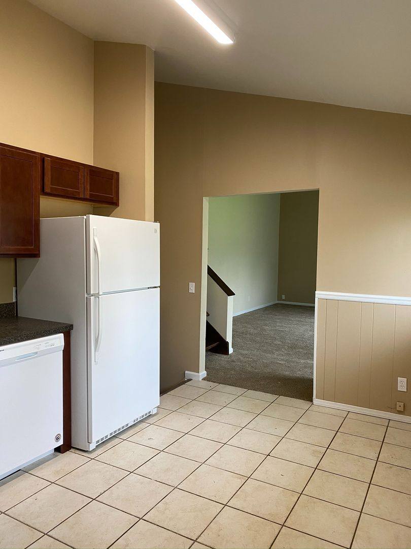 House for rent at 4494 Burkey Rd, Youngstown, OH 44515