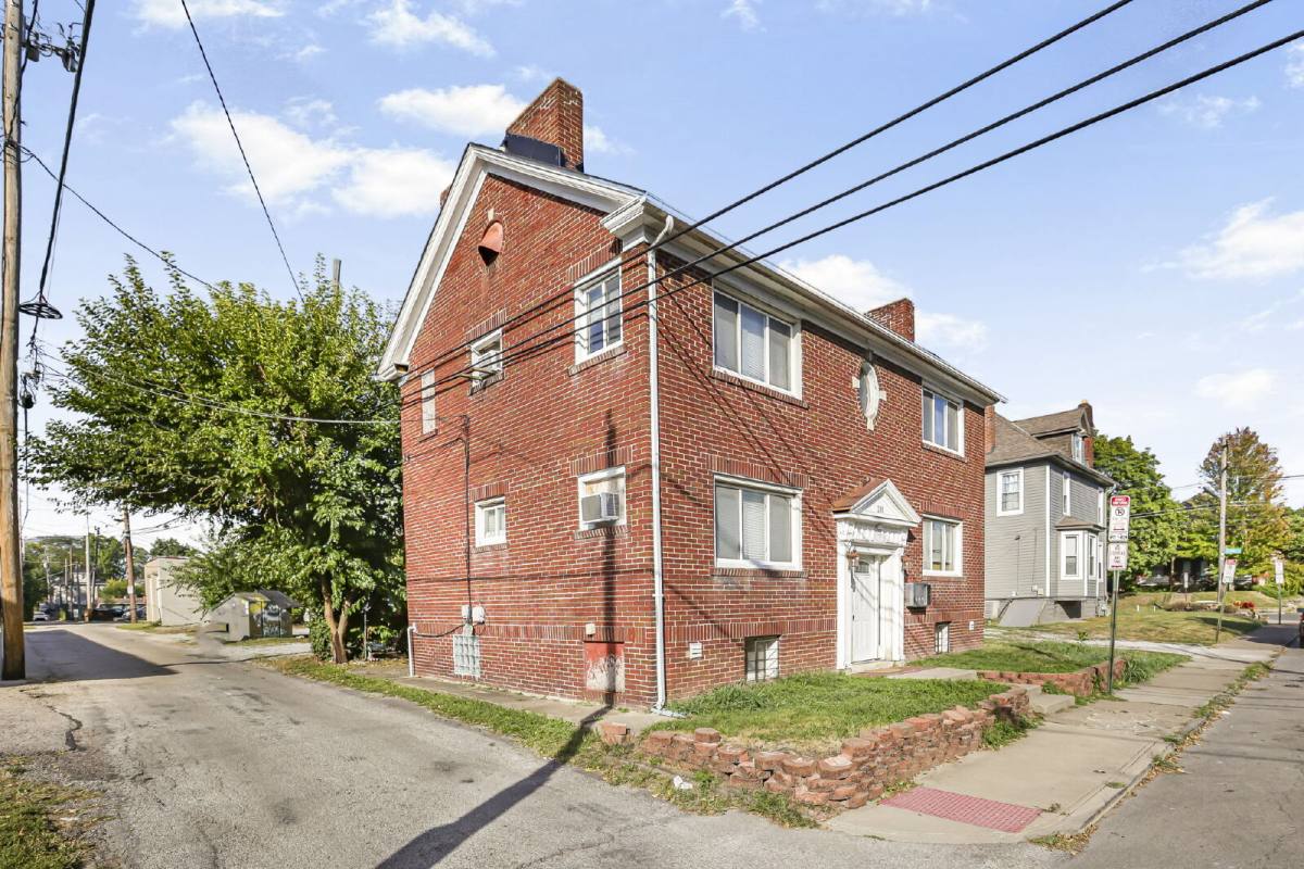 Apartment for rent at 288 E 12th Ave #4, Columbus, OH 43201