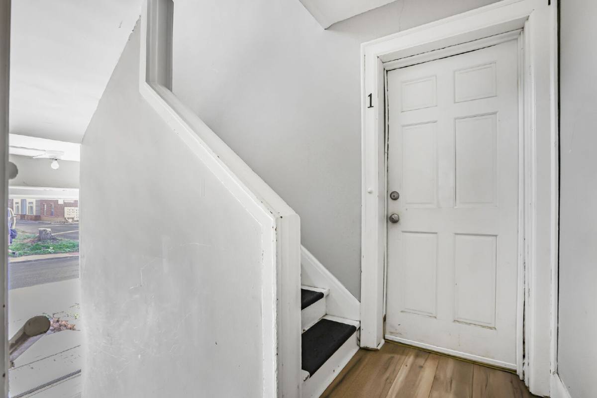 Apartment for rent at 288 E 12th Ave #4, Columbus, OH 43201