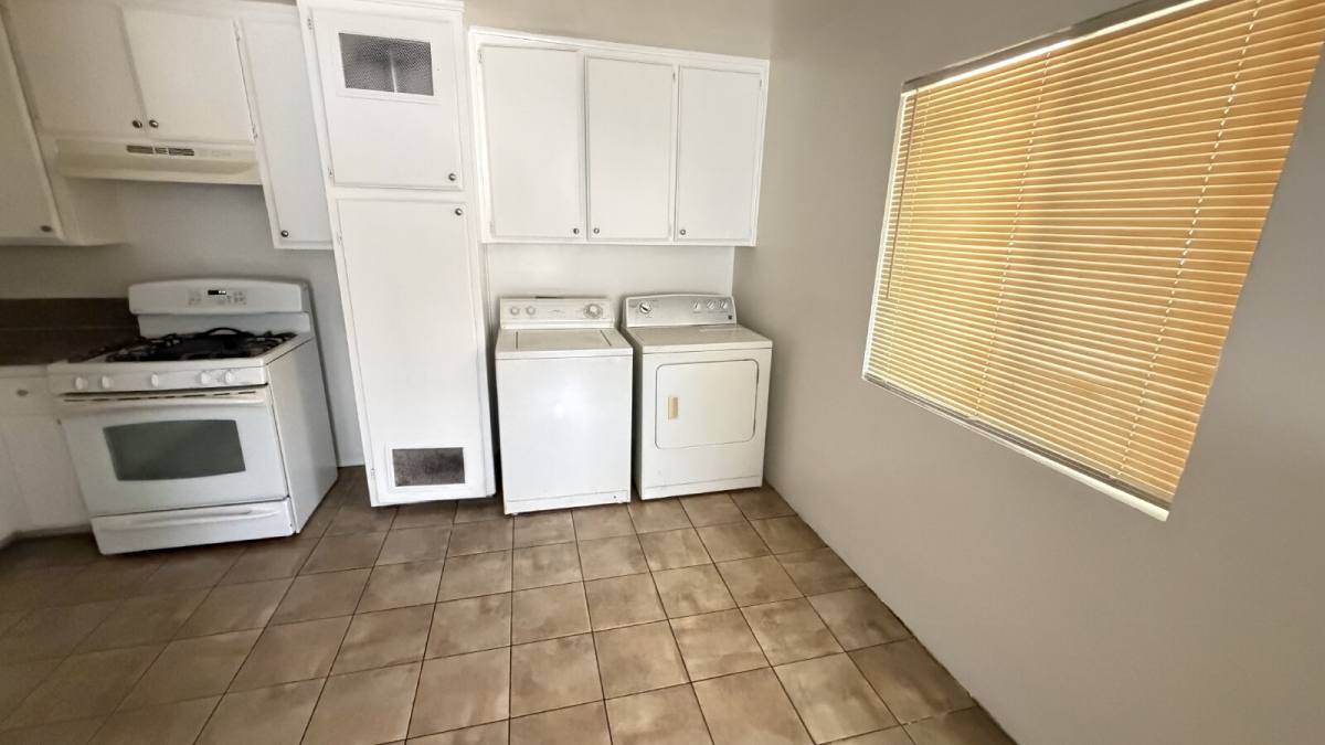 Apartment for rent at 1316 E California Ave #A, Bakersfield, CA 93307