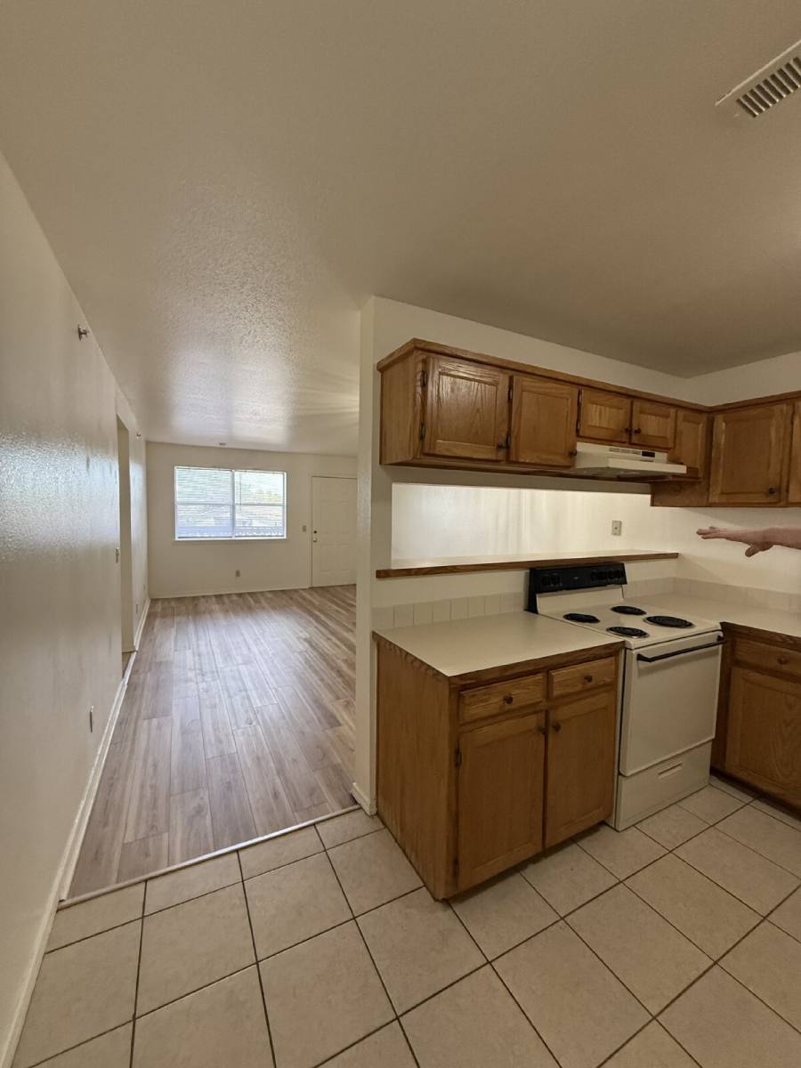 Apartment for rent at 428 Kays Lane #BLDG 1, Hollister, MO 65672