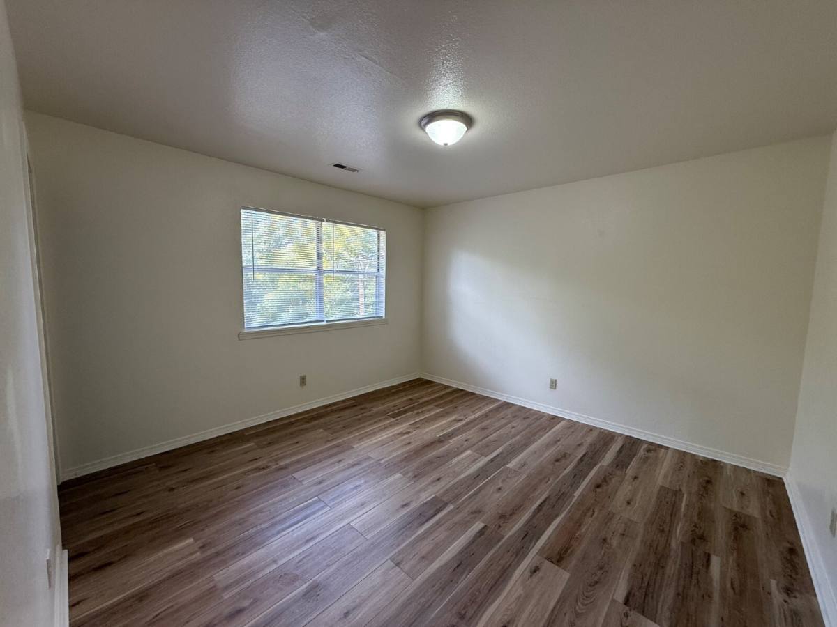 Apartment for rent at 428 Kays Lane #BLDG 1, Hollister, MO 65672