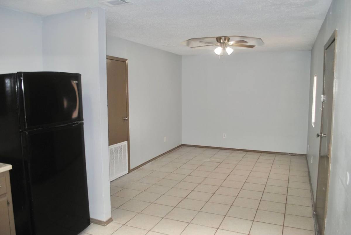 Apartment for rent at 1920 E Iowa Rd, Edinburg, TX 78542