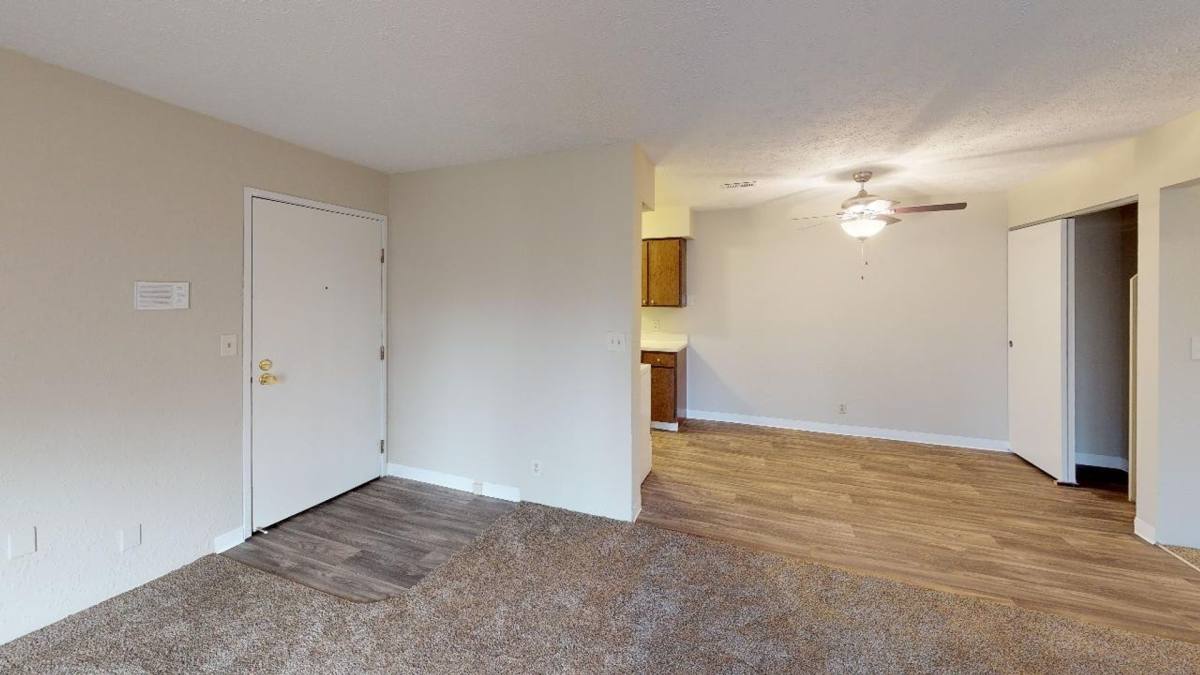 Apartment for rent at 3021 N Pointe Dr, Jackson, MI 49202