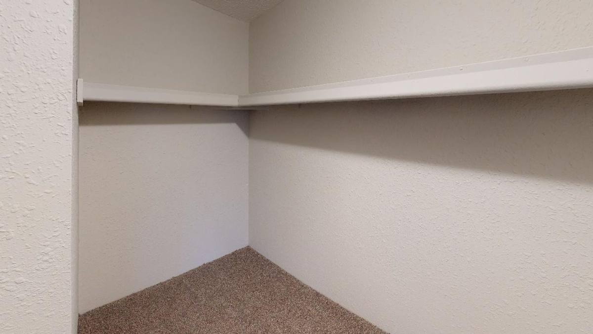 Apartment for rent at 3021 N Pointe Dr, Jackson, MI 49202