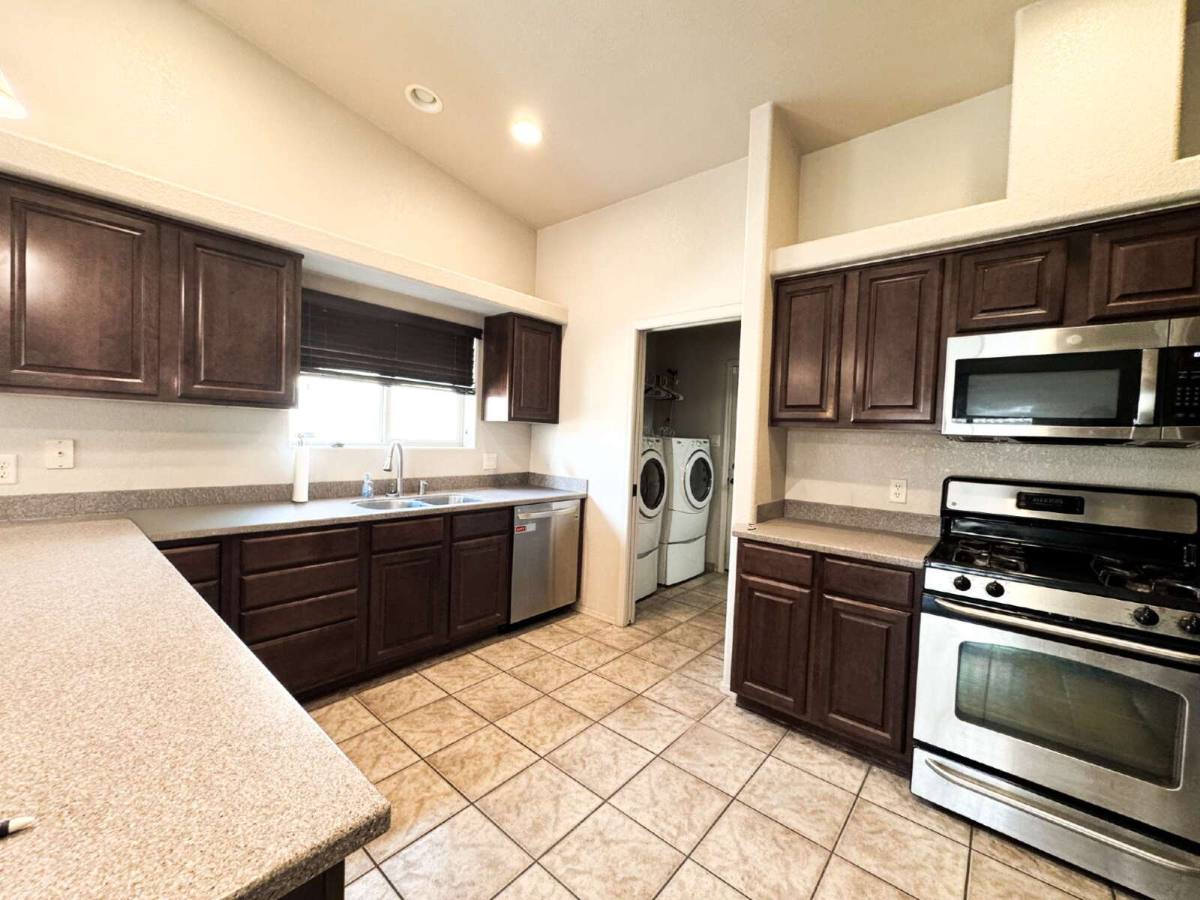 House for rent at 11597 E 25th St, Yuma, AZ 85367