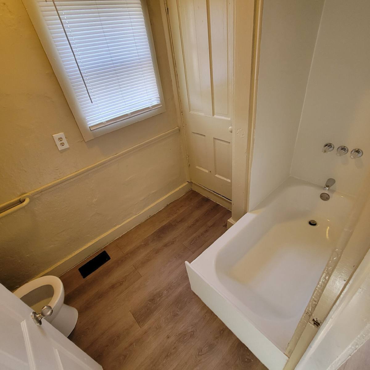 House for rent at 225 Trowbridge St, Indianapolis, IN 46201