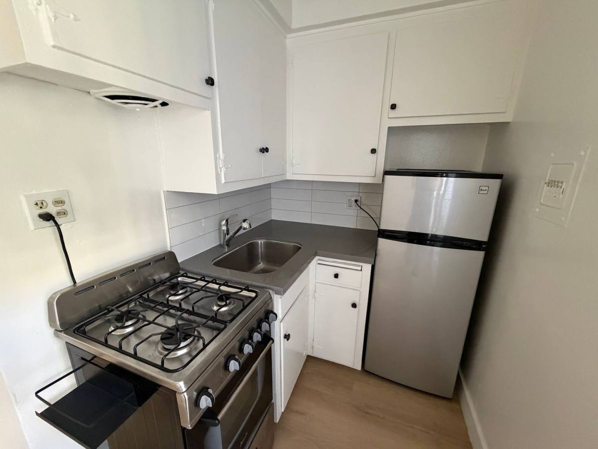 Apartment for rent at 11852 Gorham Ave, Los Angeles, CA 90049