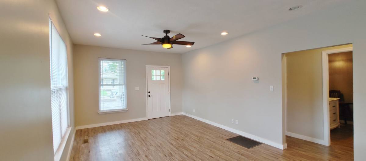 House for rent at 2111 Oak St, Chattanooga, TN 37404